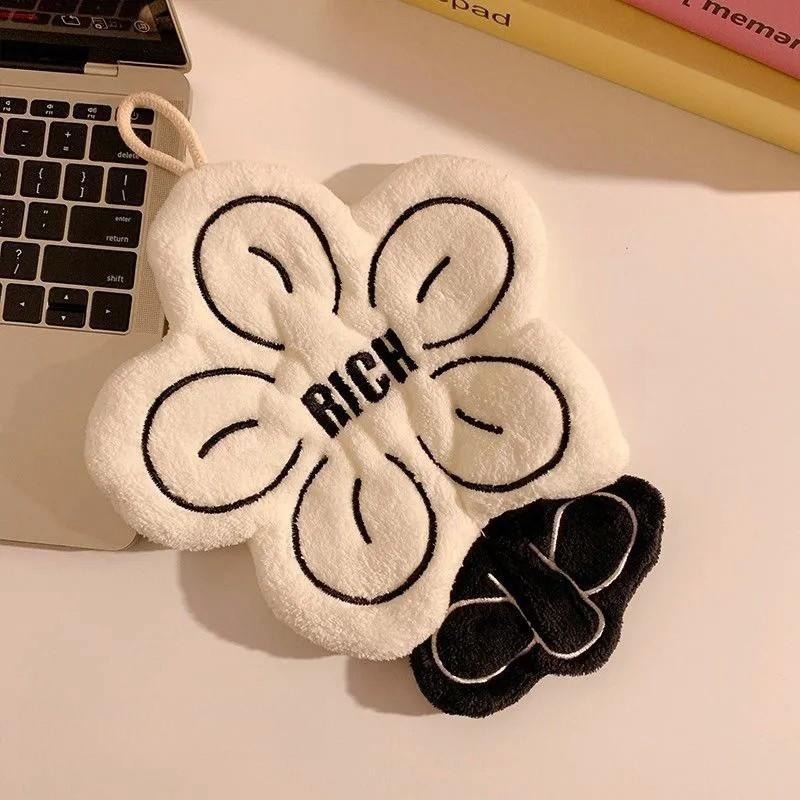 

New rich flower hand towel coral fleece hanging type cute water absorption soft thickened not easy to lose hair kitchen bathroom белый