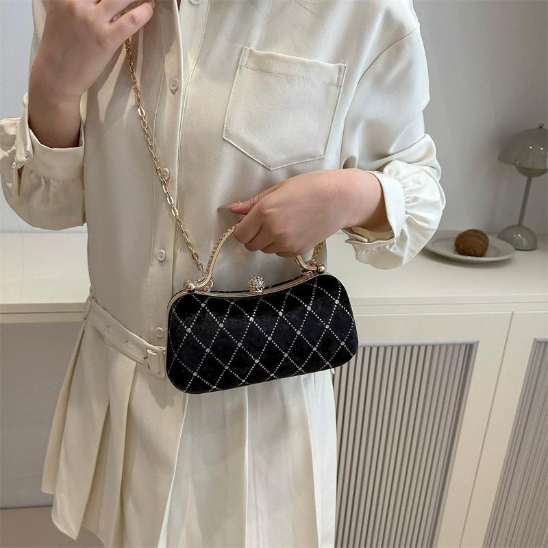 New Mini Shoulder Bag For Women Fashi Evening Party Bag Chain Strap Crossbody Bag Small Earphe Lipstick Storage Bag Handbags