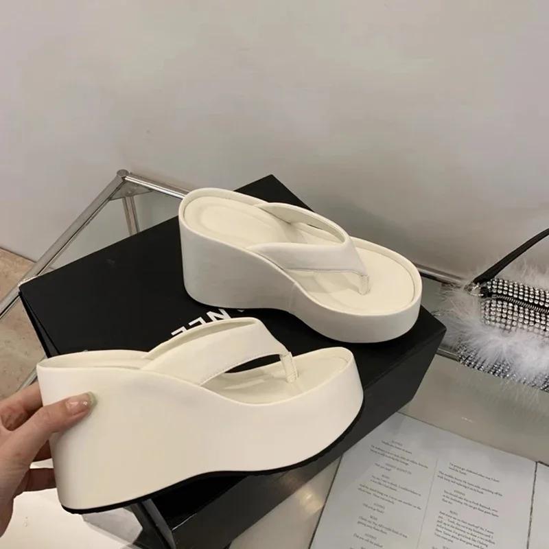 Design Sommer Tykke Dame Tøfler Mote Plattform Kiler Høy Hæl Sølvfargede Damesko Zapatillas De Mujer