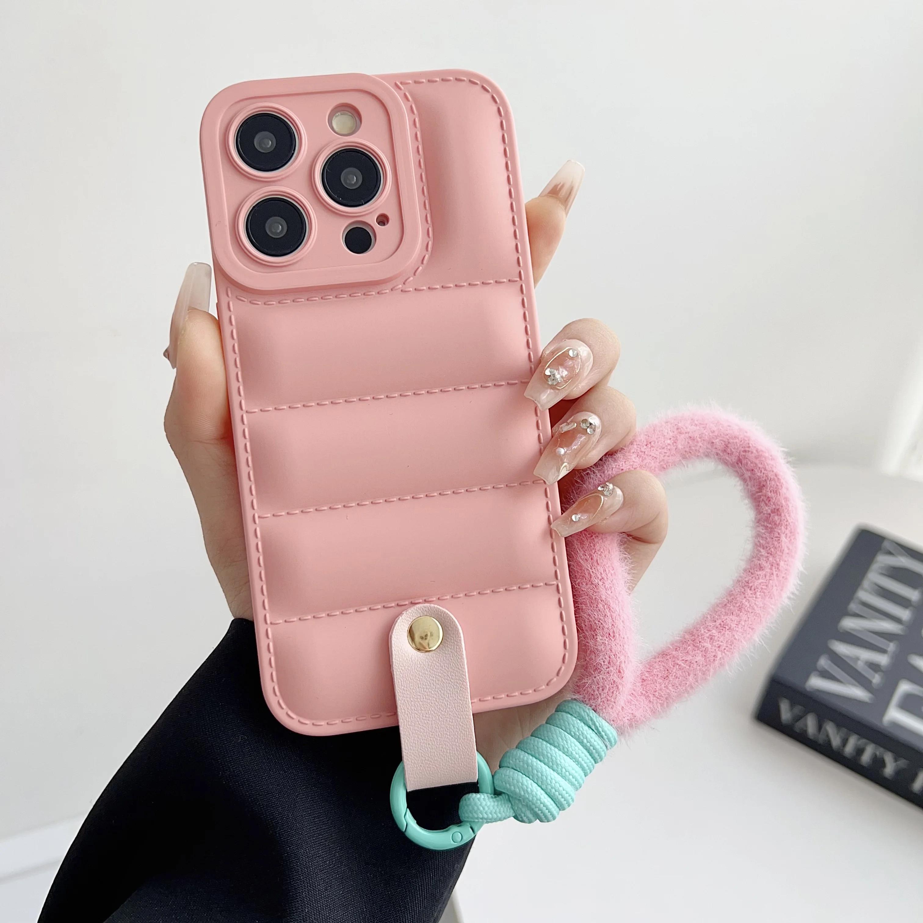 

Fashion Down Jacket Phone Case For IPhone 16 Pro 15 14 13 12 Pro Max 11 Pro X XS Max Soft With Lanyard Protection Back Cover For iPhone 16Pro