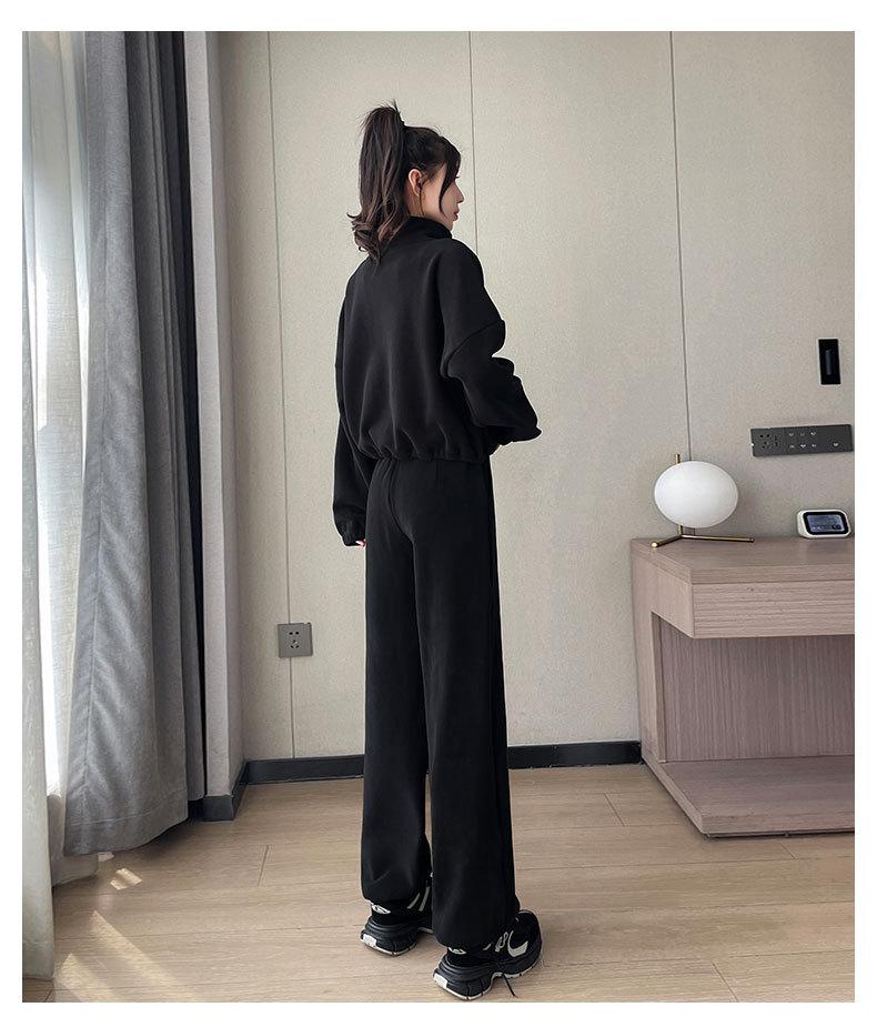 Women's 2024 Double-Sided Fleece Tracksuit: Cozy Yoga Jacket & Casual Warm Pants for Autumn/Winter Fitness.