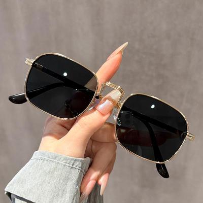 High-end Retro Cat Eye UV Protection Metal Sunglasses for Women