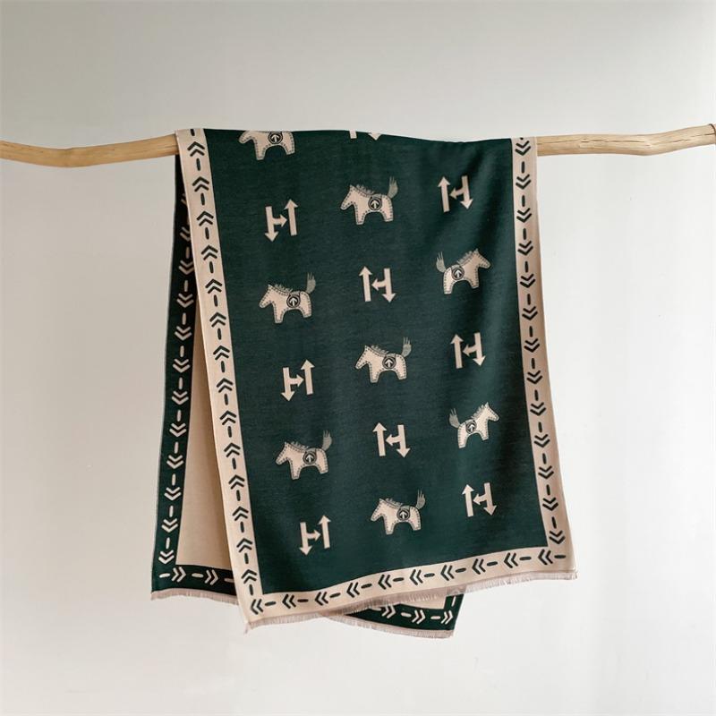

Winter letter jacquard scarf female cartoon pony warm imitation cashmere shawl college style sweet and cute 185X65cm зелёный