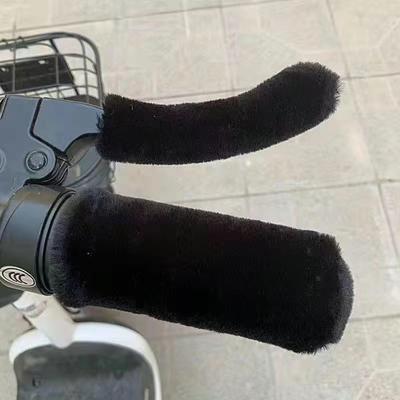 12cm 1 conjunto de inverno motocicleta frio quente alça manga espessada pelúcia macia respirável bicicleta elétrica freio punho manga protetora