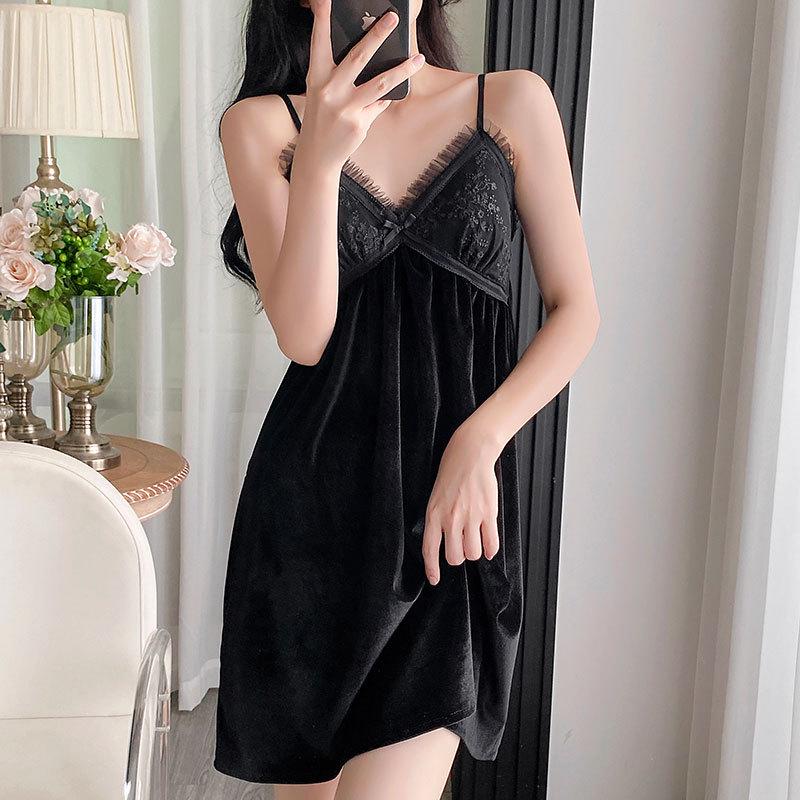 

Женская ночная сорочка из золотого бархата с вышивкой и нагрудными подушечками - Открытая спина, облегающий дизайн для весны и осени. Medium чёрный