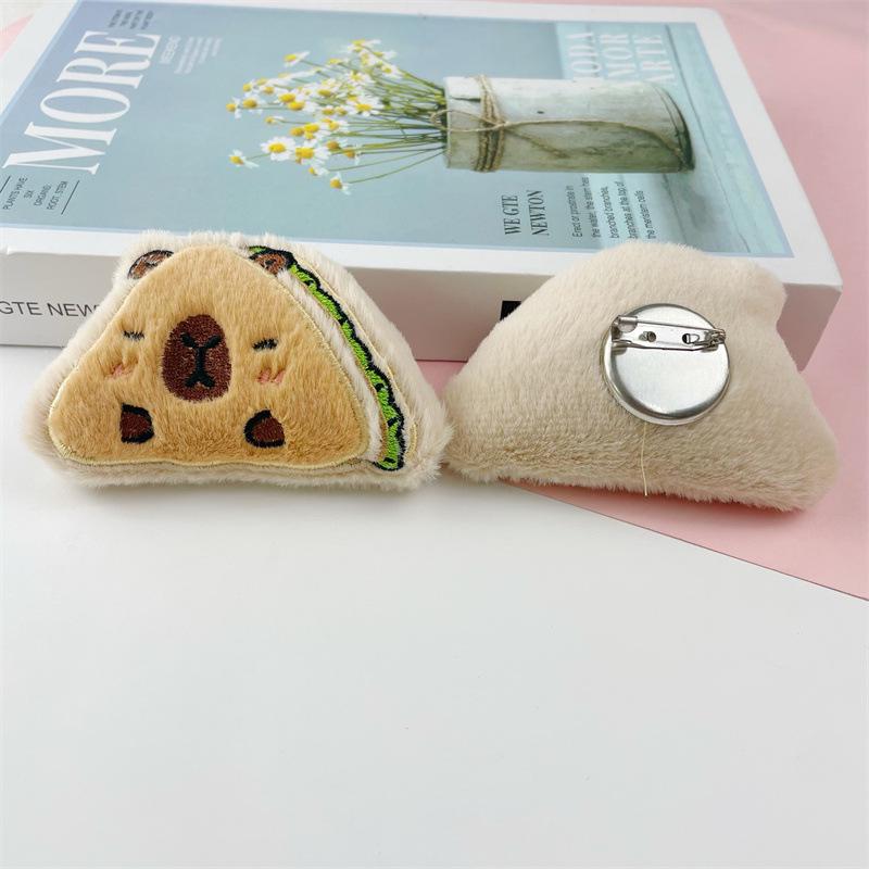 Handmade Cartoon Capybara Hamburger Plush Doll Brooch - DIY Clothing Accessory