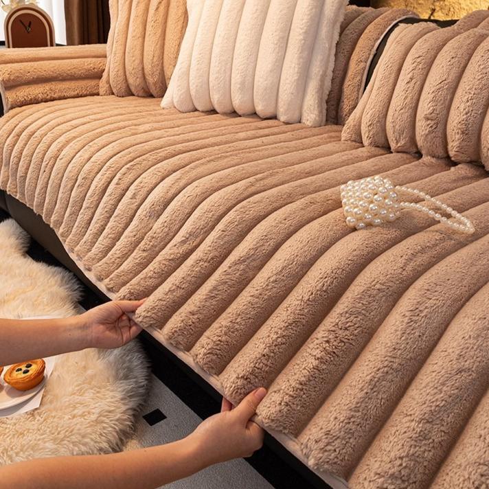 Light Luxury Premium Milk Velvet Winter Sofa Mat Thick and Substantial Plush Cushion Soft and Comfortable Warm Sofa Blanket Home Decorative Throw