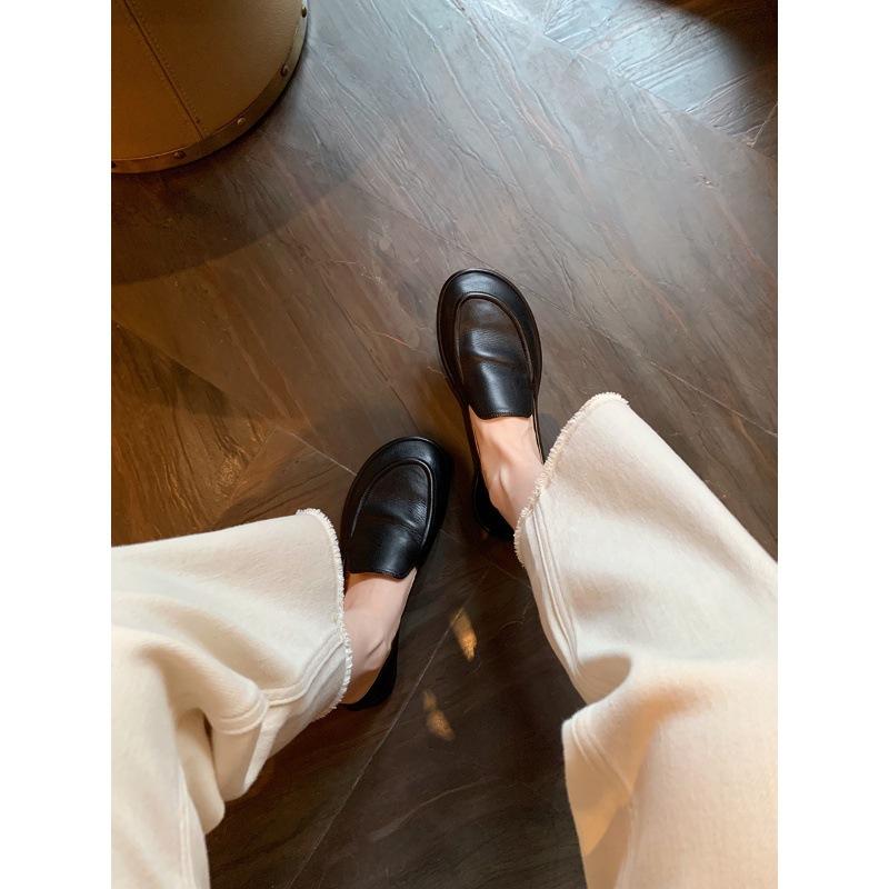 Sheepskin Version of Grape Mother, the Same Cloud Single Shoes, Round Head, Foot Wrapping, Soft Waxy and Versatile Loafers, Women's Small Leather Sho