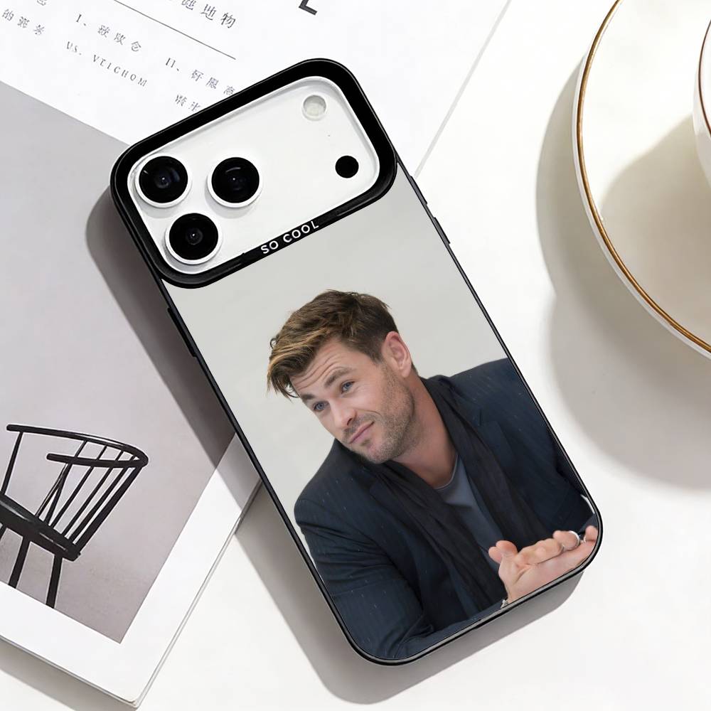 Чехол для телефона в стиле Крис Хемсворт C-Chris H-Hemsworth Для iPhone17,16,15,14,13,12,11 Plus,Pro Max Черная рамка Посеребренная крышка iPhone17air