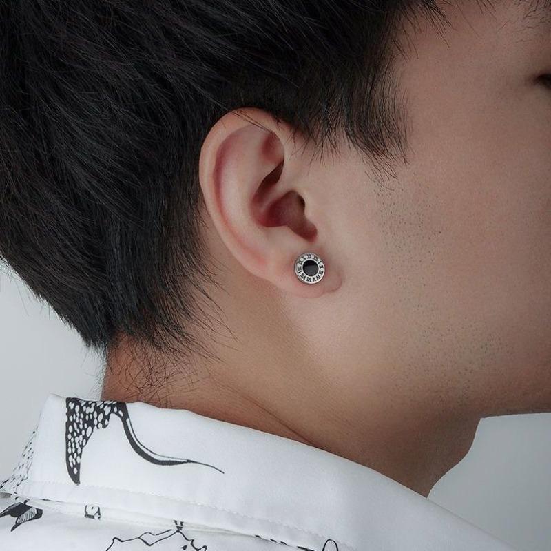 Earring for Men, Hip-hop Style, Roman Numeral Design, Unique Screw, Simple Buckle, Cool and Elegant Look.