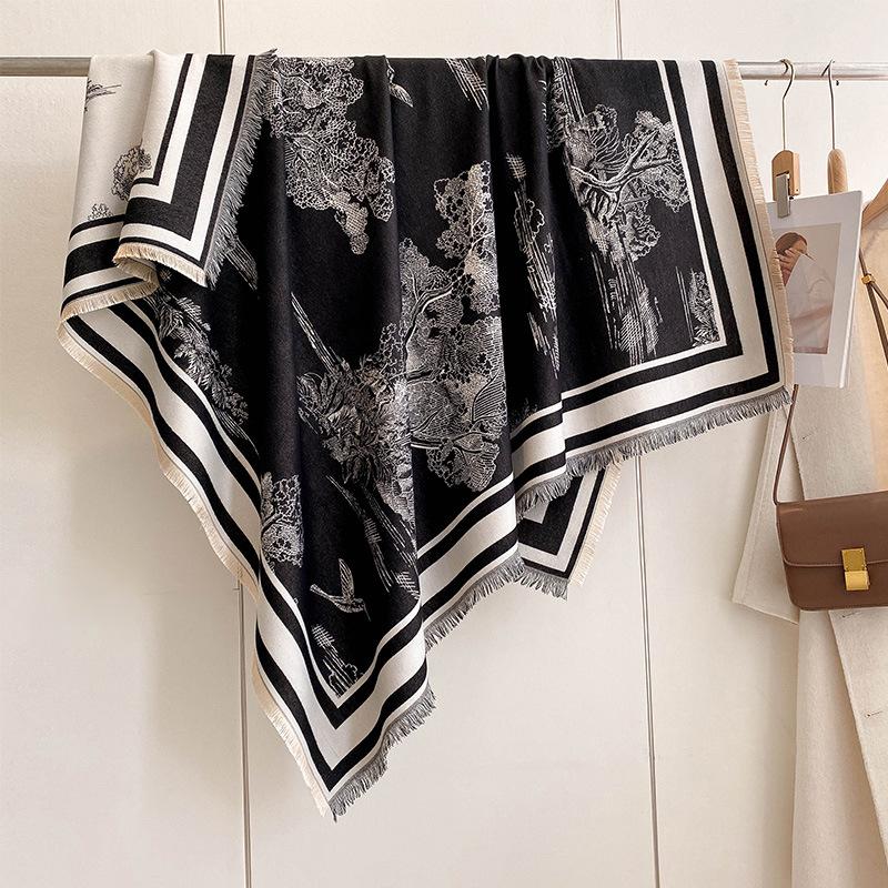 

Двусторонний пейзажный рисунок Имитация кашемира Большой квадратный шарф Растение Цветок И Птица Утолщенный Теплый Шарф Комната с кондиционером Шейный платок 130*130 чёрный