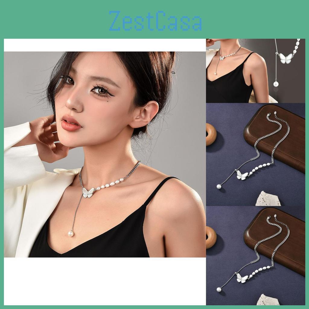 Chic Butterfly Charm Necklace In Mixed Materials Perfect For Fashionable Women