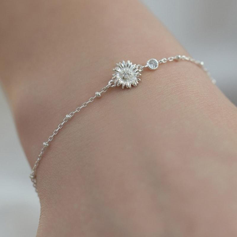 

TATIANA (925 Silver) Daisy Dazzle Bracelet BR2194 Gold Plated