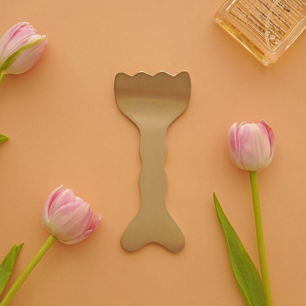 Bangjjayugi Tulip Guasha Massager
