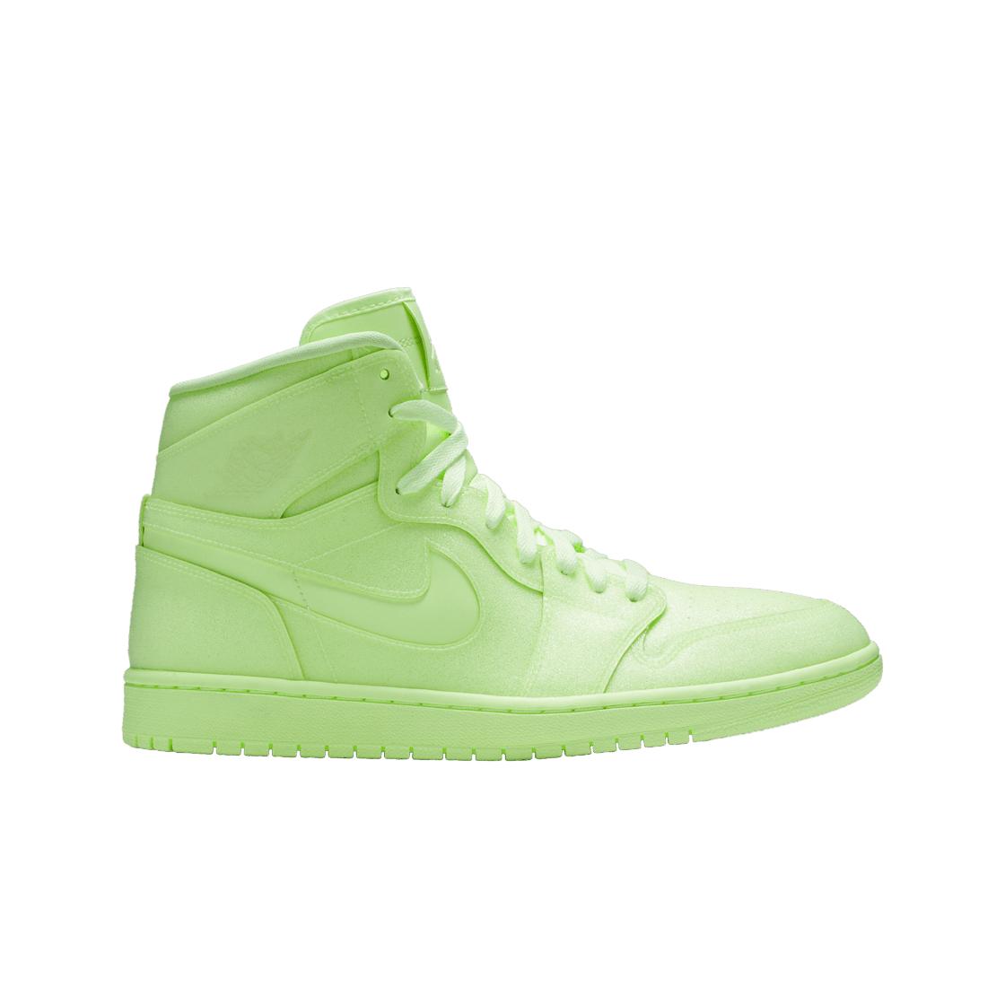 

(w) Jordan 1 Retro High Premium Barely Volt 235