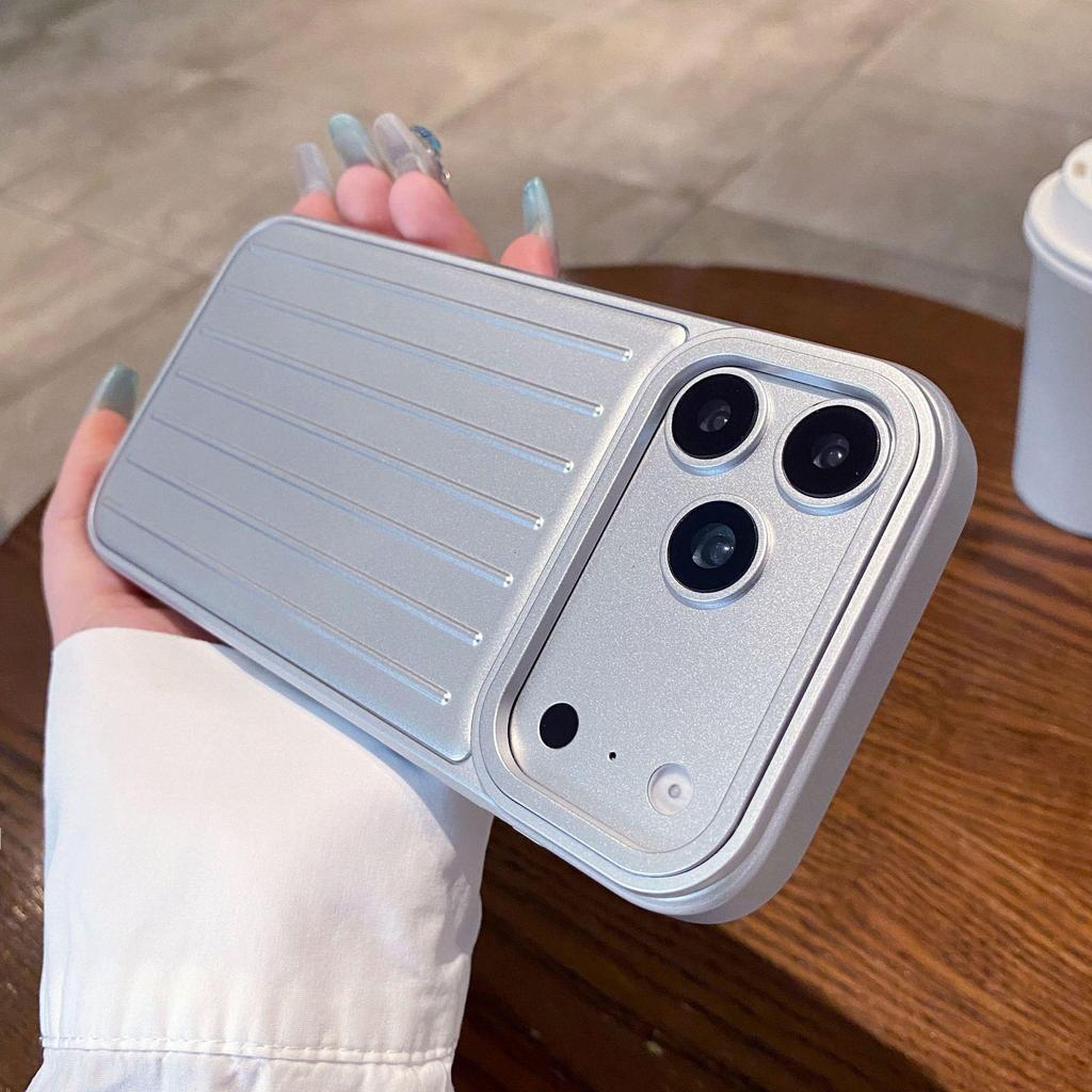 Apple 16 Pro için Darbeye Dayanıklı Şık iPhone 17 Pro Max Kılıfı, Üst Düzey Hissiyatlı, 15/14'e Uyar