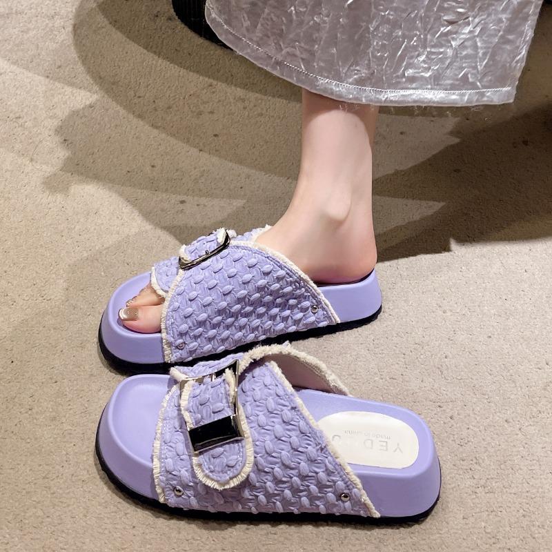 2024 Summer Women Large Boken Slippers Outdoor Wearing Couples Indoor Soft Sole Bathroom Anti Slip Super Sandals Slippers Trend