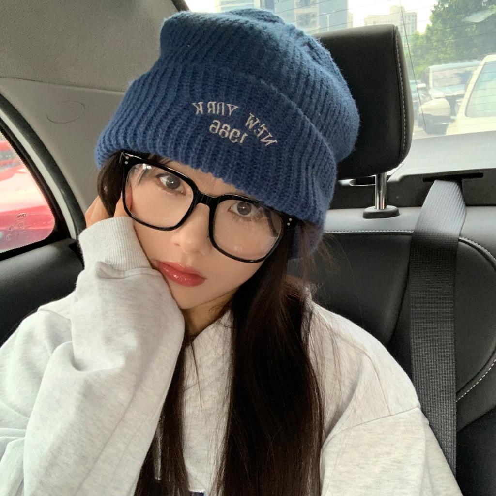 Fashionable Knitted Hat Autumn and Winter Style Thickened Warm Big Head Circumference Showing Face Small Wool Hat Pullover Ear Protection