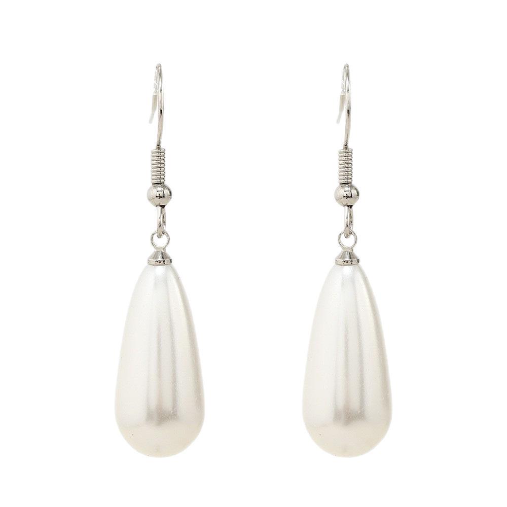 Waterdrop Pearl Earrings for Women: Elegant French Retro No-Pierce Ear Clips, Stylish & Versatile.
