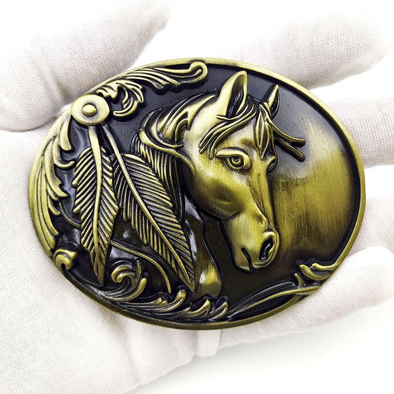Goldene Pferdekopfwestern-Gürtelschnalle - Ovales Tierdesign