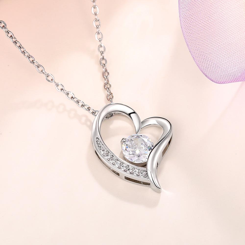Love-Shaped Necklace For Women, Light Luxury Design Zircon Pendant, Valentine'S Day Gift Item.