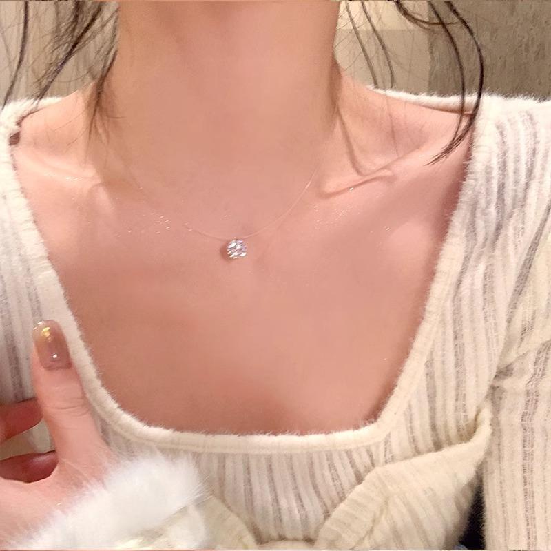 

Fashion Shiny imtation Crystal Necklace Zircon Pendant Transparent Fishing Line Invisible Ladies Necklace Jewelry Clavicle Chain