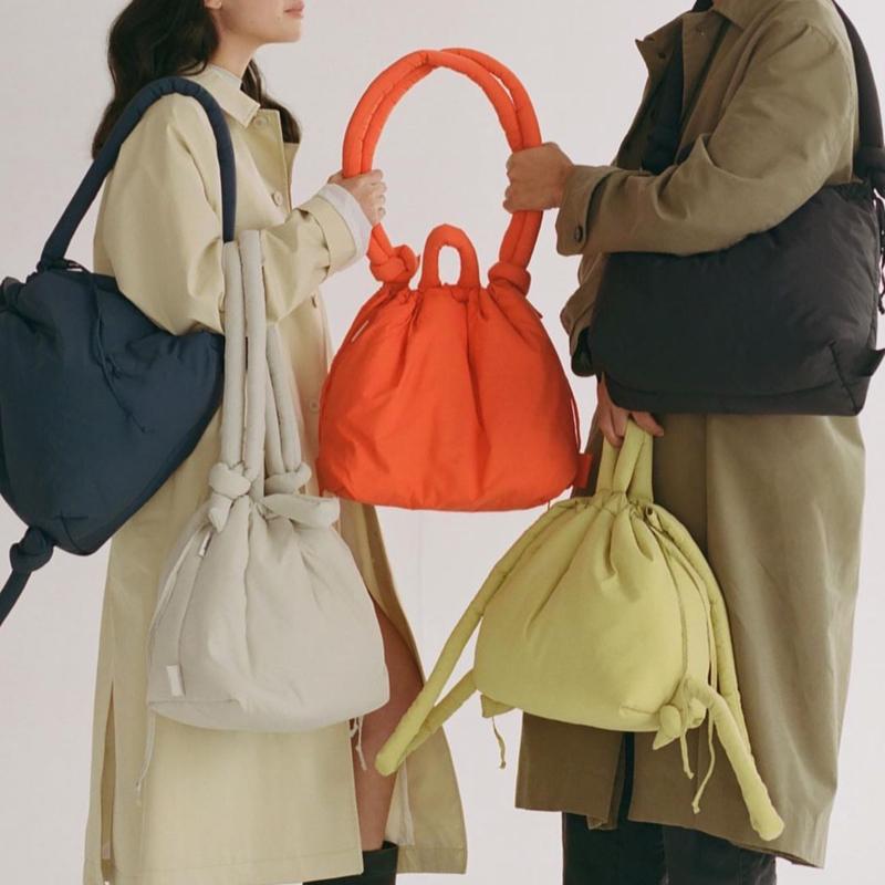Lässige gepolsterte Nylon-Tragetasche Designer weiche Puffer-Schultertasche Umhängetasche für Damen Einfache Vintage-Handtaschen mit großer Kapazität 2025