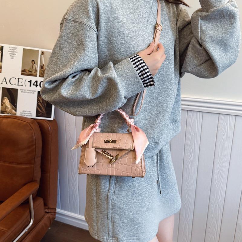 Tessitura di alta gamma, temperamento, borsa a mano da donna versatile e di classe, borsa a tracolla semplice per il lavoro e bella