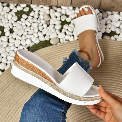 Fashion 2025 Plus Size Women's Slippers Summer New Platform Round Toe Open Toe Sandals Casual Fashion Slippers