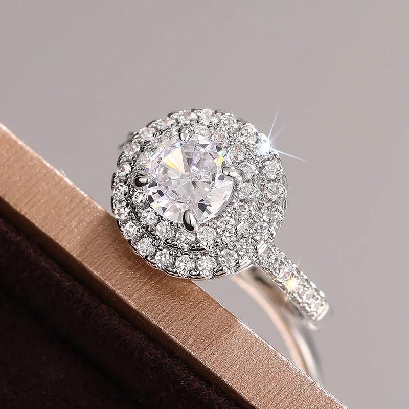 Huitan Trendy Women Ring Inlaid Sparkling Round Cubic Zirconia Elegant Accessories Charming Jewelry for Wedding Engagement DailyGood product