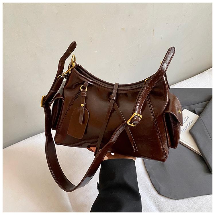 Fashionable Vintage Niche Underarm Bag Women's Bag Autumn New Suede Shoulder Bag Simple Commuter Bag