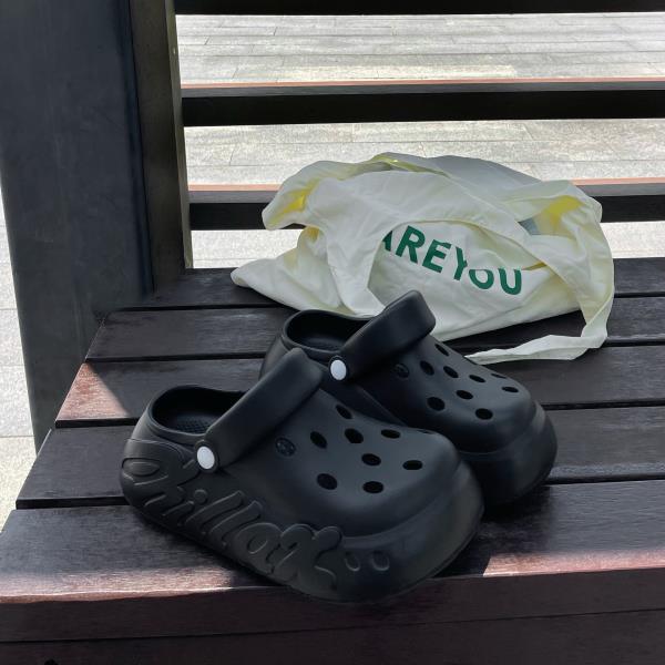 Fashion Flat Shoes Female House Slippers Platform Luxury Slides Slipers Women Designer 2025 Summer Female Shoes Slippers Women Summer Pl