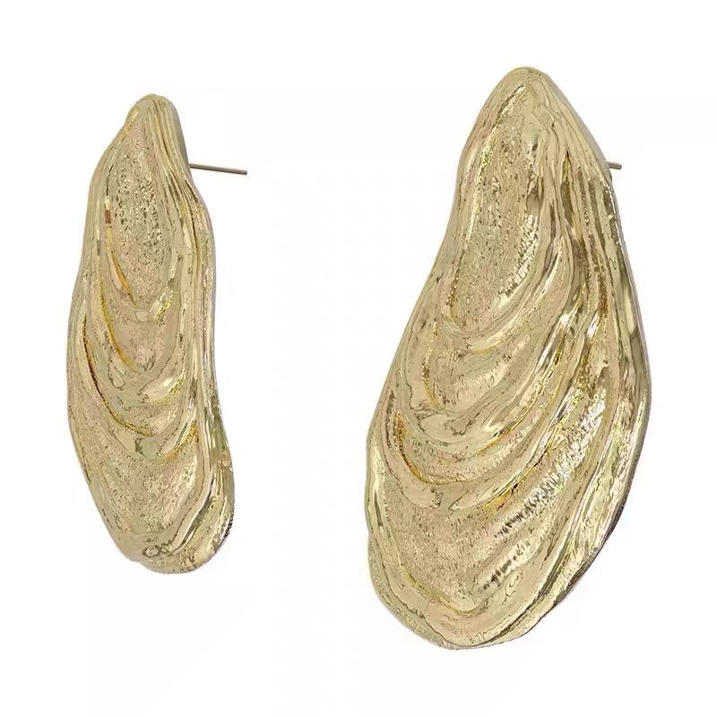 

Blogger Style Wave Shell Earrings: Unique, High-End, Fashionable Earrings for Women