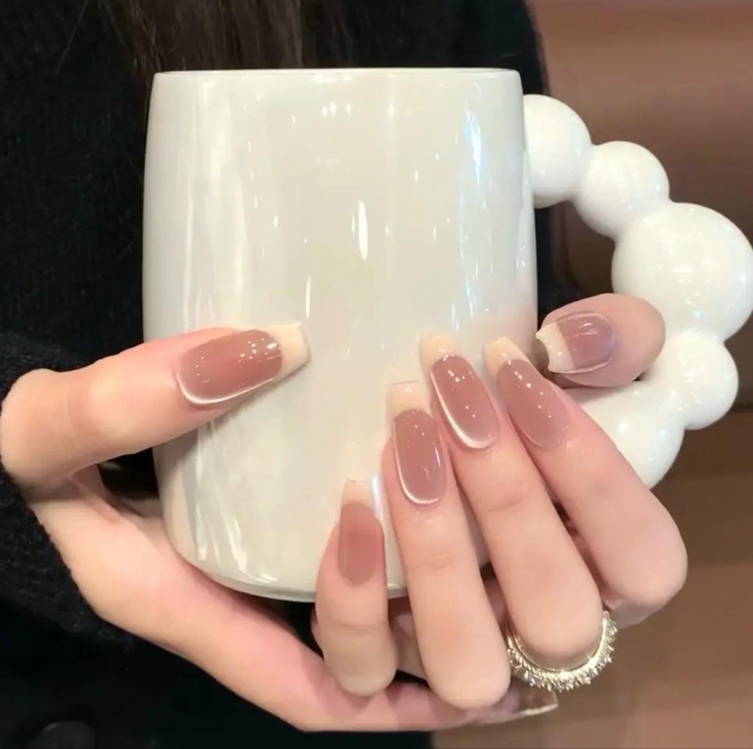 

BEPAN 24Pcs False Nails Fresh and Minimalist Short Cat-Eye Nails with A Snap-On Design—High-Quality Nails Perfect As A Gift for Girls Medium coffin