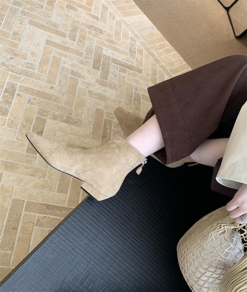 

Огромные, красивые и тонкие короткие ботинки, женская внутренняя высота увеличивается на 5 см, новая популярная черная модная супергорячая обувь Мартин 2025 39 хаки