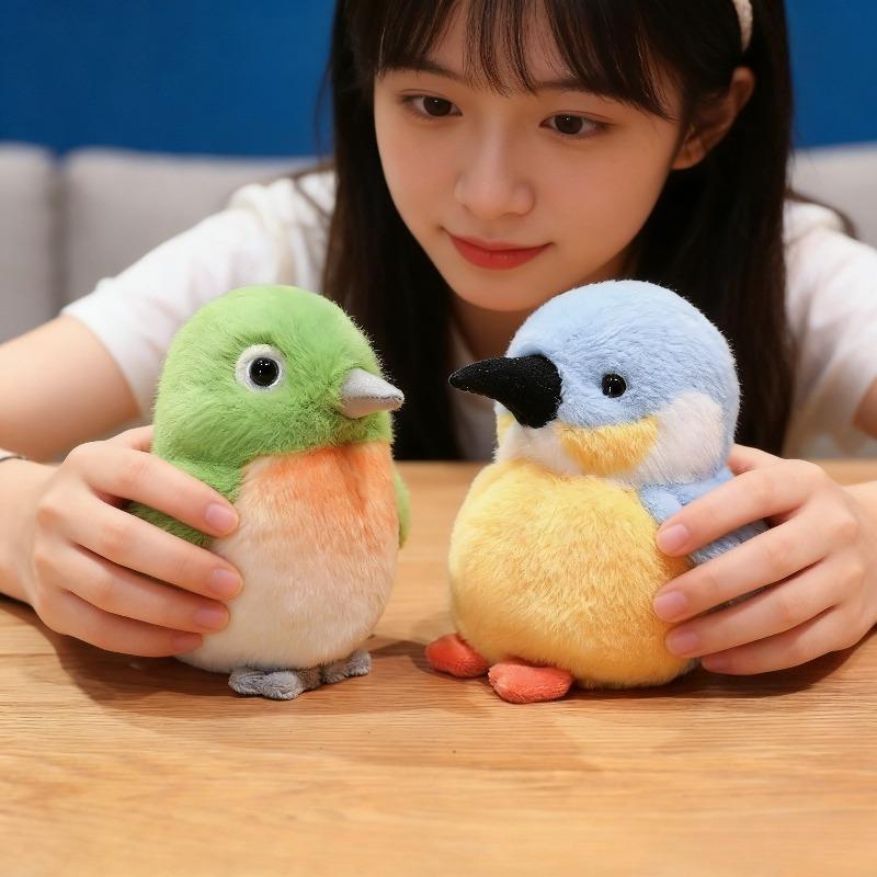 Nová Roztomilá Pípající Ptáček Plyšová Hračka Měkké Kawaii Simulovaná Zvířátka Plněná Panenka Dekorace na Stůl Kreativní Dětská Hračka Domácí Ozdoba
