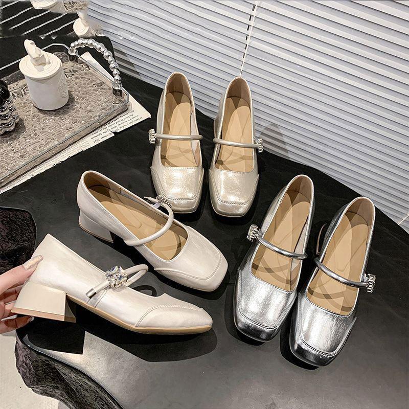 French retro Mary Jane shoes women's 2025 spring and summer new versatile single shoes light mouth silver small leather shoes Doudou shoes