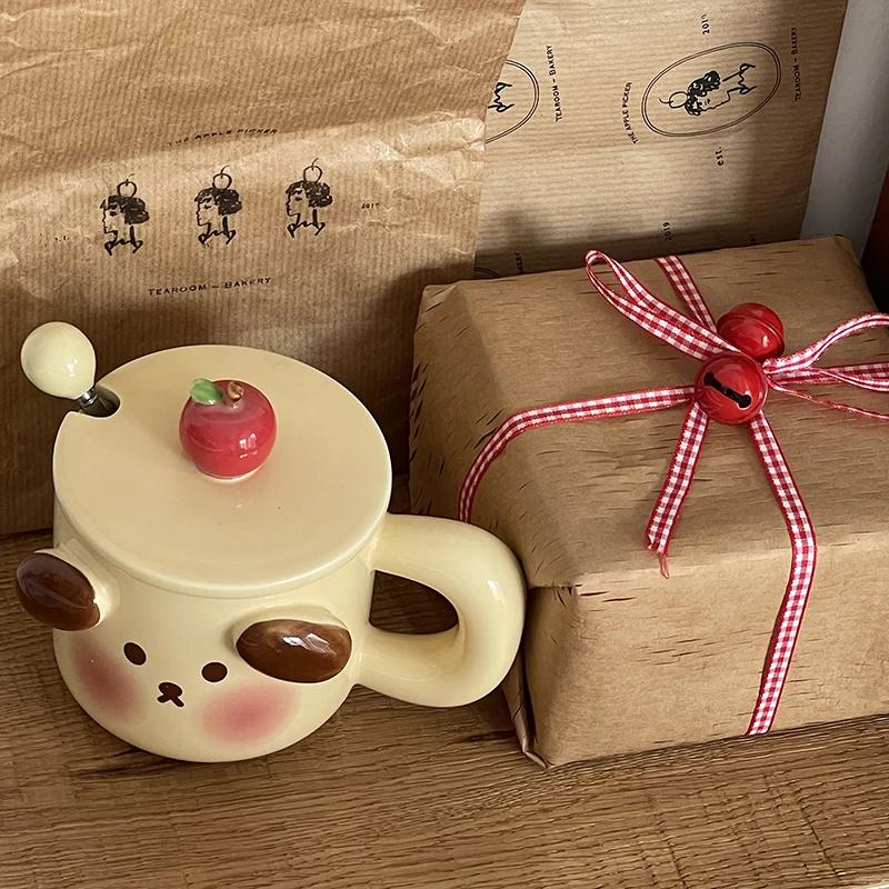 

Чашка Mark, милый мультяшный персонаж с крышкой, ложка, пара, керамическая, для мужчин и женщин, креативный подарок на день рождения, подарочная коробка, чашка для воды 400 мл, 1 шт.