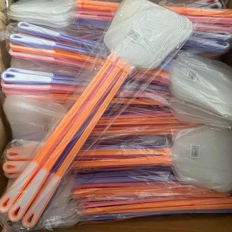 Household Plastic Long-Handle Fly Swatter 3 Count
