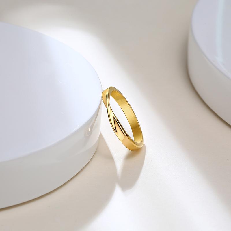 

Chic Mobius Style Rings for Women Gold Color Minimalist Stainless Steel Finger Jewelry Gifts for Her 7