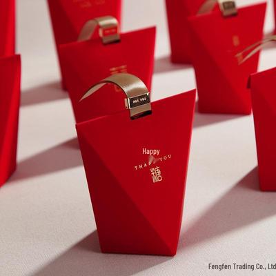 Chinesisch Rote Hochzeits-Süßigkeitenboxen: Kreativer Stil