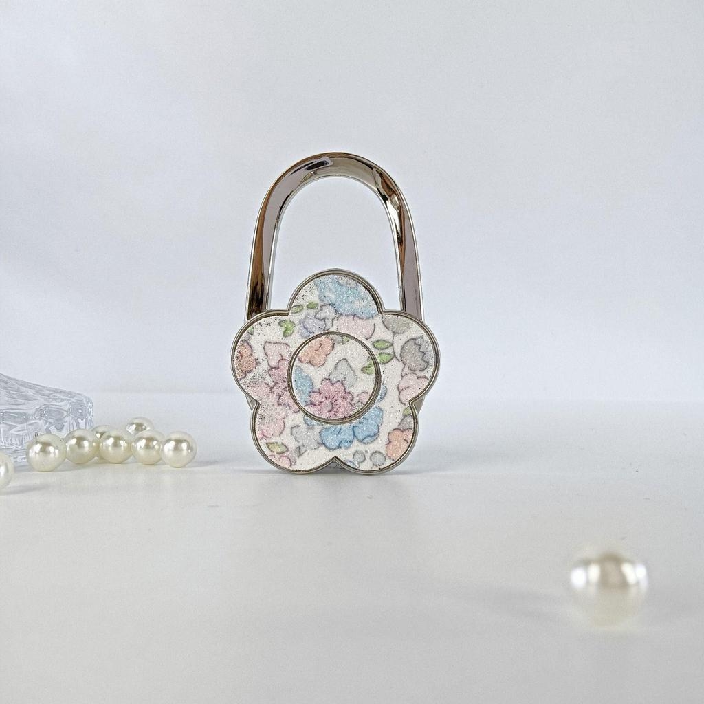 Hot Selling Foldable Sunflower Hanging Bag Hook, Small and No-Adhesive