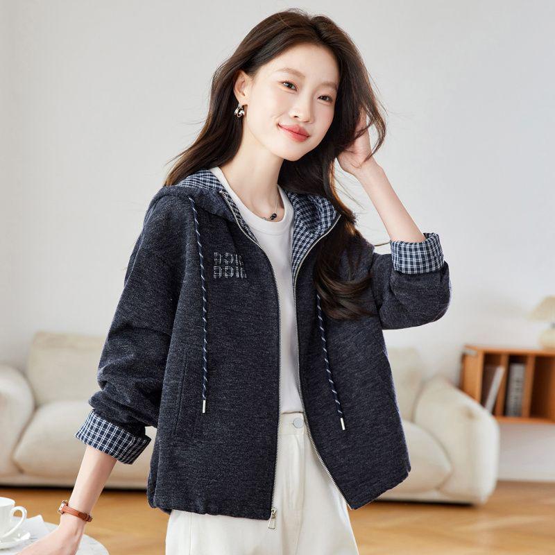 

Доступно сейчас! Стильный и элегантный маленький жакет для весны и осени M