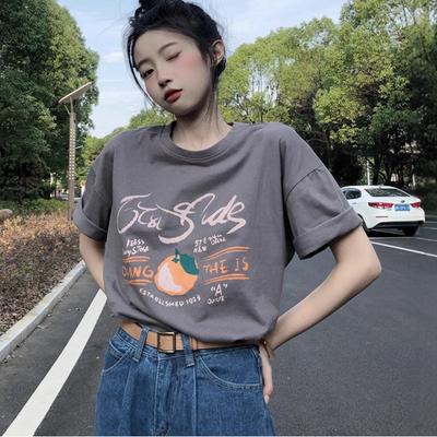 2025 Sommer Damen graues T-Shirt mit Buchstabenaufdruck Mädchen Harajuku Rundhalsausschnitt locker Lässig Y2K Harajuku Oberteil Grafik-T-Shirts