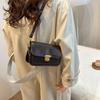 New Winter Niche Shoulder Bag Retro Crossbody Bag Women's Texture Solid Color Fashionable Casual Square Bag Trendy
