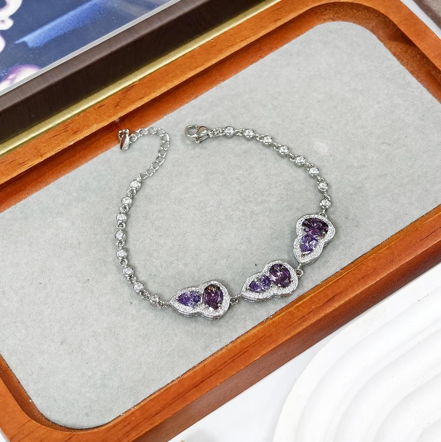 Gesi En Retro Chinese Style Gourd Jewelry Set: Bracelet, Ring, Earrings, Hook Pendant - Simple, Luxurious Design.