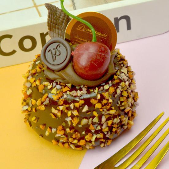 1/4Pcs Simulated Cake Figurine Realistic Mini Strawberry Chocolate Cake Model Home Kitchen Desktop Decoration Ornament Photo Props