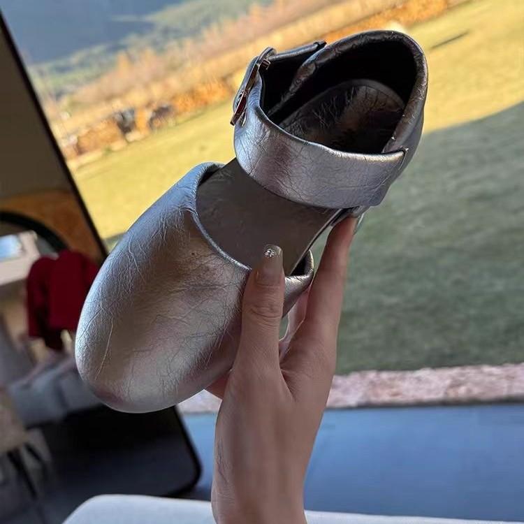 Sheepskin version~ Genuine leather red hollow shallow mouth with Mary Jane single shoes women's flat-bottomed bag head women's sandals
