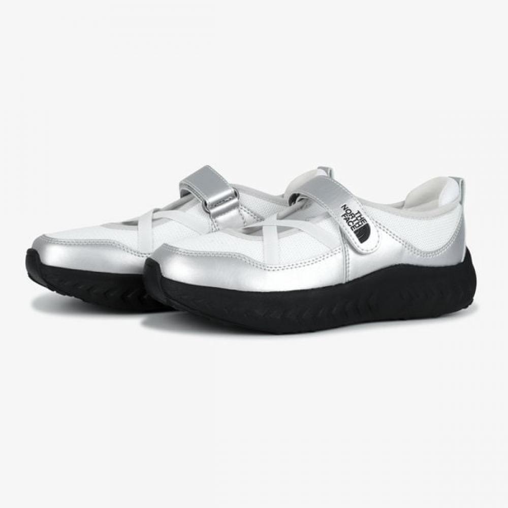 The North Face Women S matiSSe Mary Jane Silver nS94S65m SILVER/230MM