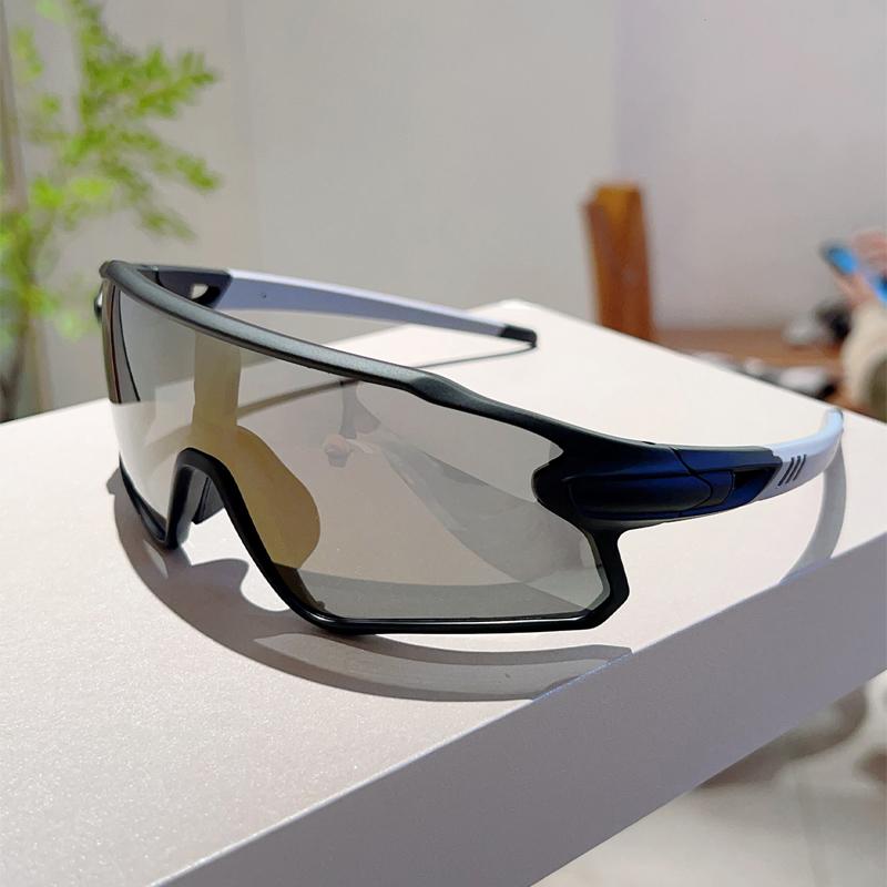 Wrapped Round Sports Goggle Men Mirror Outdoor Protective Cycling Sunglasses Trendy Oversized Windproof Anti-UV Shades